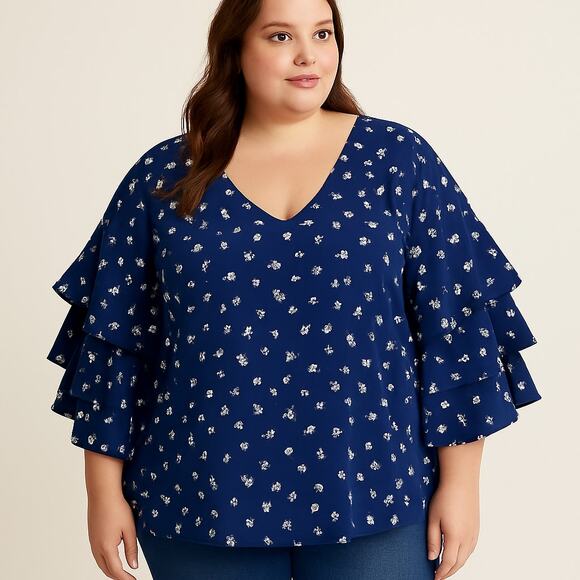Lane Bryant Tiered Flutter Sleeve Blouse – Blue Floral – Size 26/28 - Picture 3 of 7
